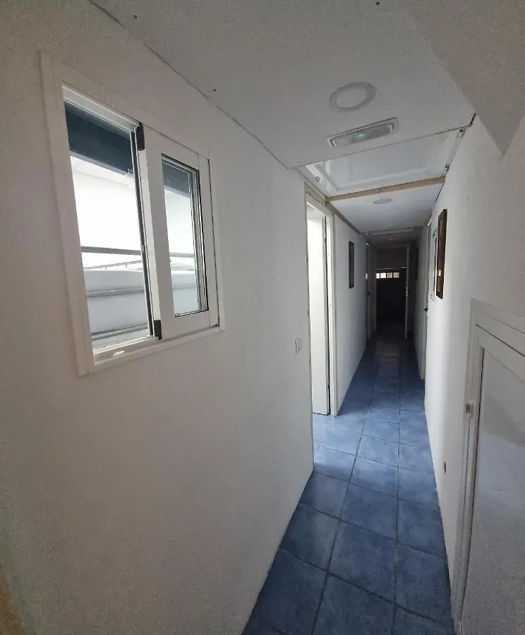 Albergue Cristina Habitaciones Con Bano Privado Y Mini Cocina Corralejo Hostel