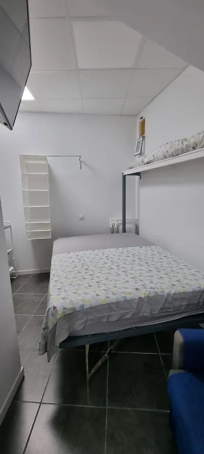 Albergue Cristina Habitaciones Con Bano Privado Y Mini Cocina Corralejo Spain